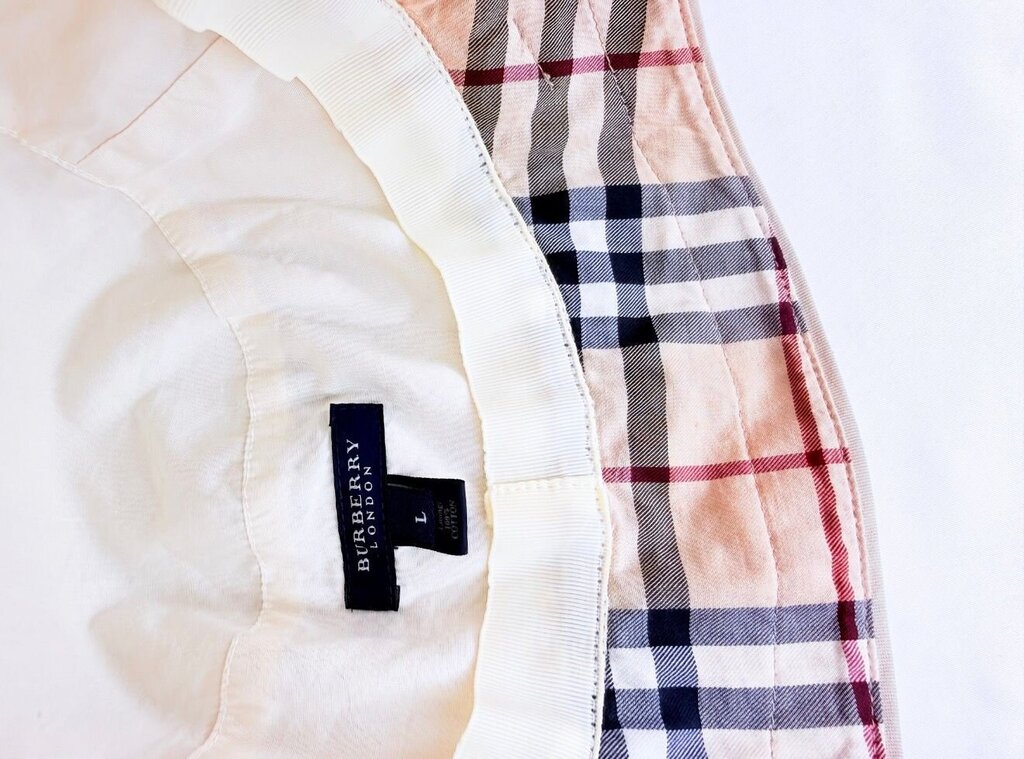 Burberry London Bucket Hat