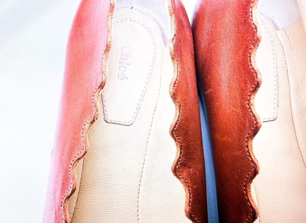 Chloé Brown Scalloped Leather Flats